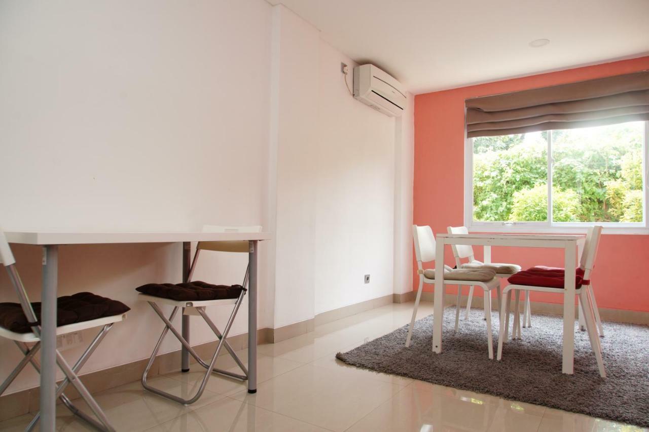 Residence T63 By Shm Jakarta Eksteriør billede